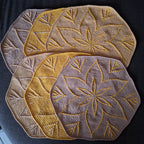 Gehaakte placemats in drie kleuren – haakpatroon placemat