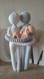 Gehaakt koppeltje met baby Shared Love – amigurumi patroon Nederlands