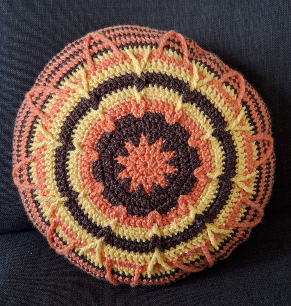 Haakpatroon Kussen Dahlia