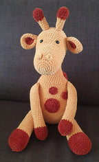 Gehaakte giraffe Giovanni amigurumi knuffel – amigurumi giraffe haken