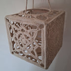 Gehaakte lampion Liora van granny squares – haakpatroon lampion