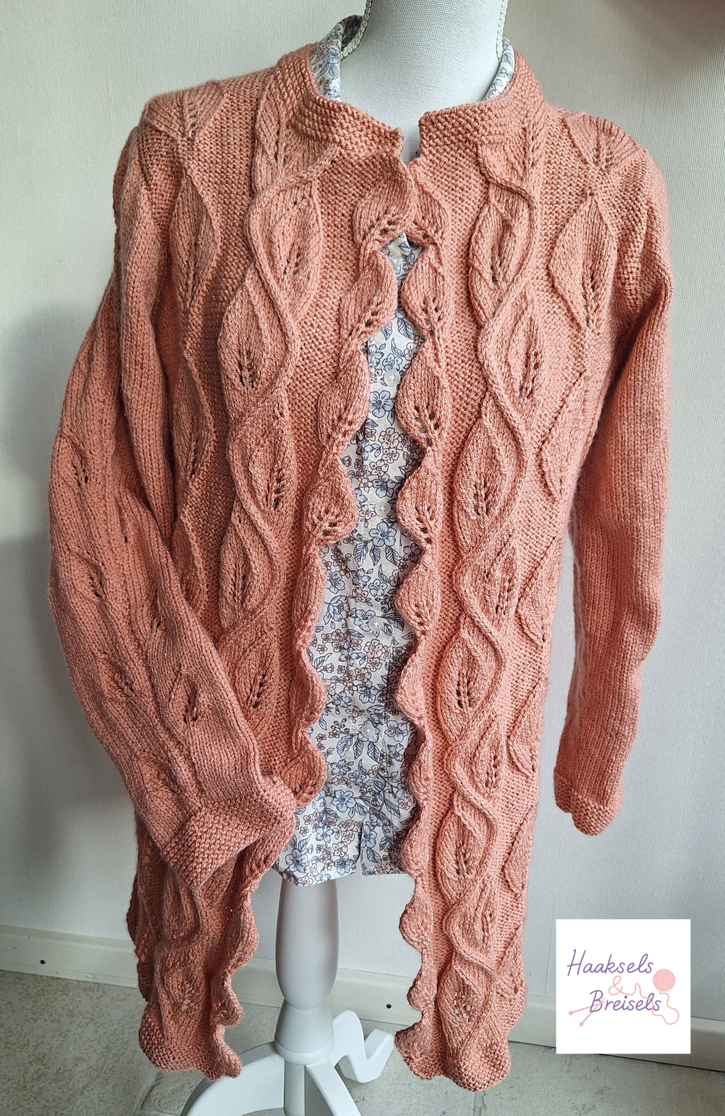 Breipatroon Vest Autumn Leafs